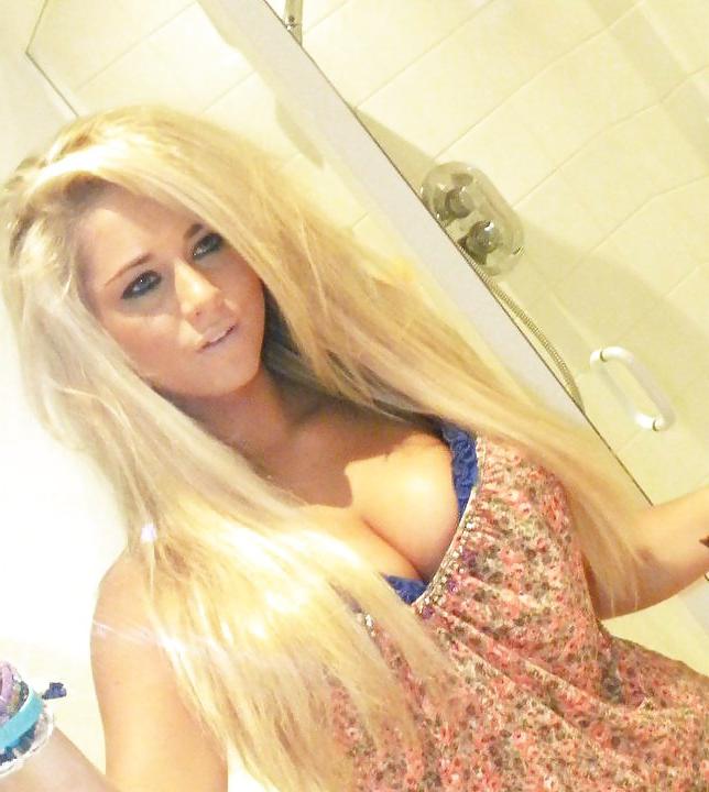 25P Hot babes 8