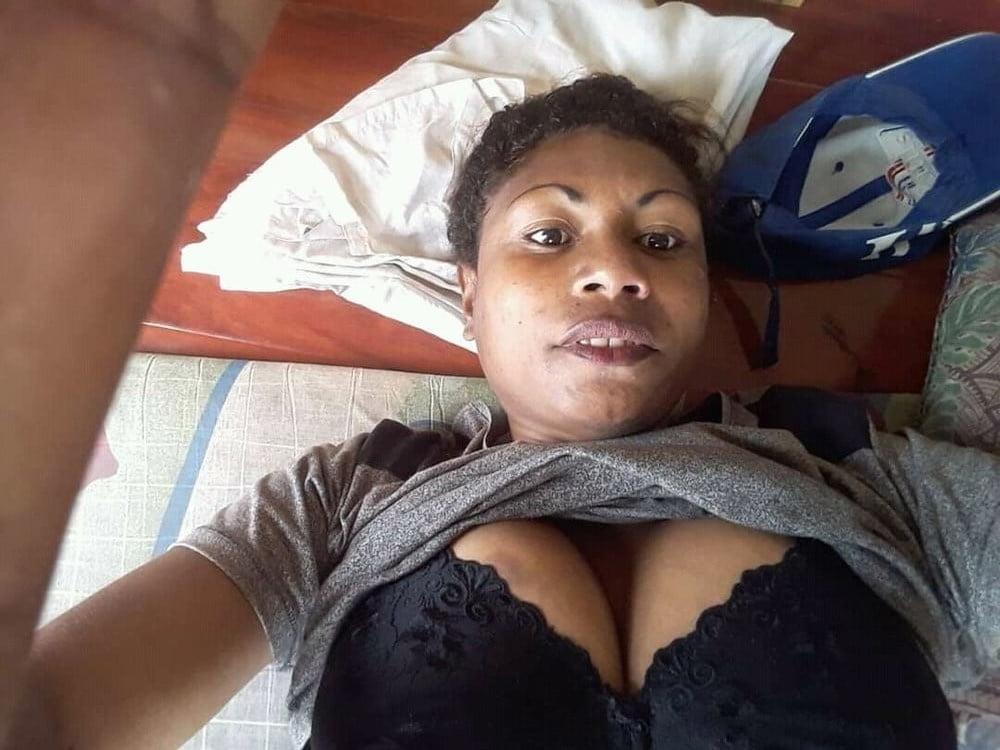 25P Avia Lokoloko