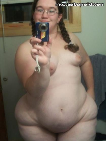25P comejaiba bbw with small tits