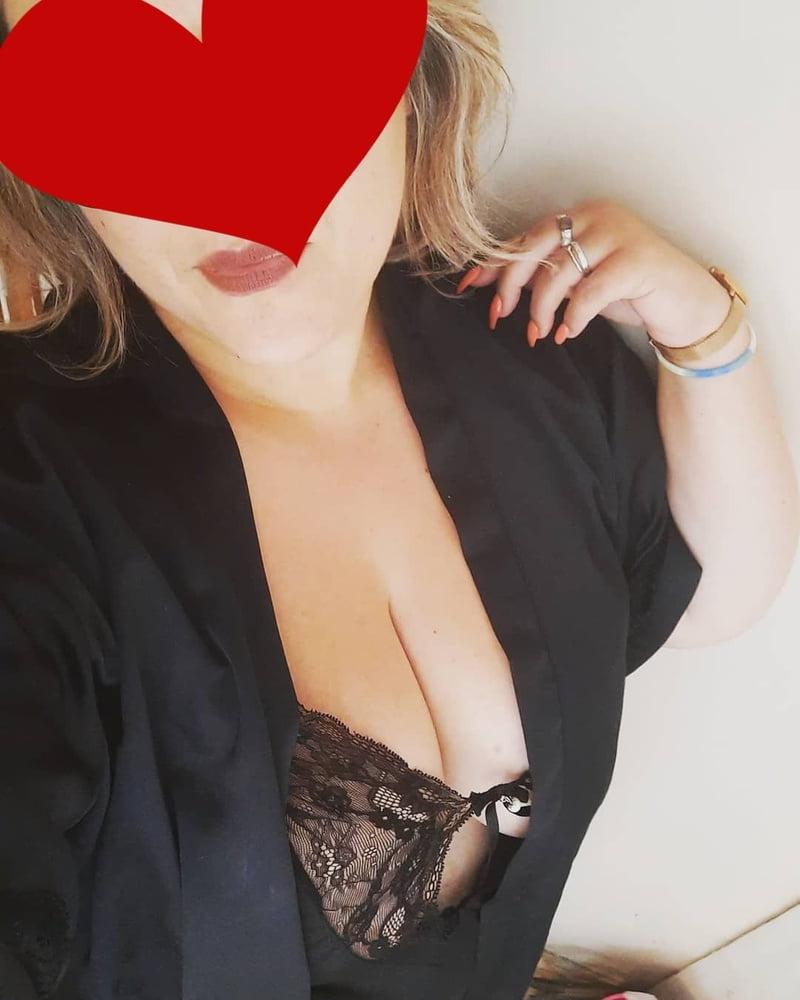 19P lilia beurette grosse salope