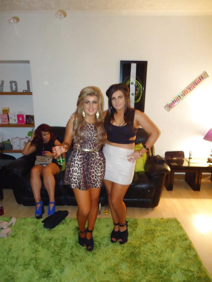 25P Hot babes 26