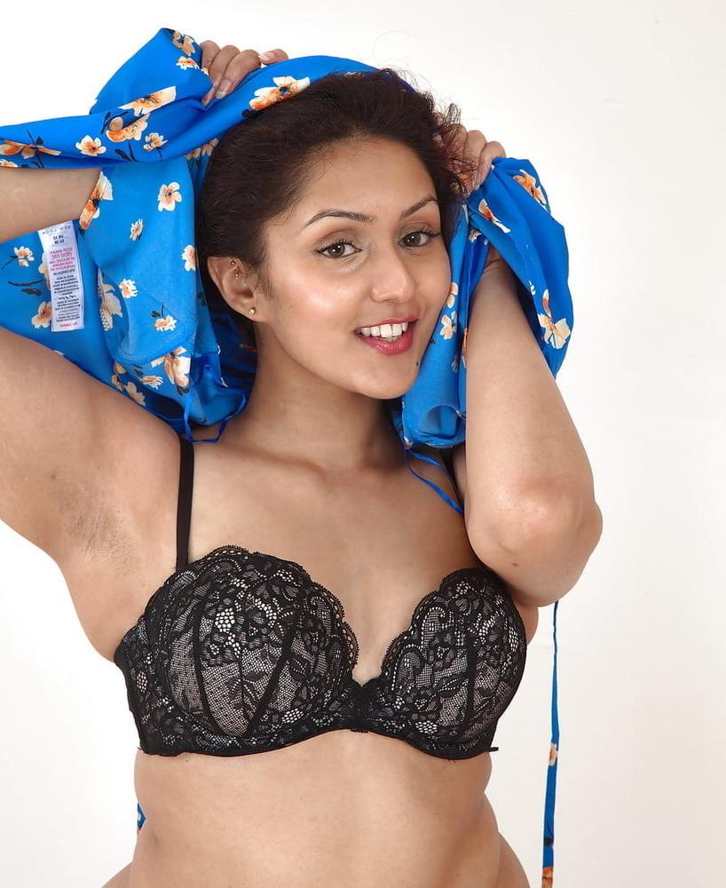 25P Indian Aunty