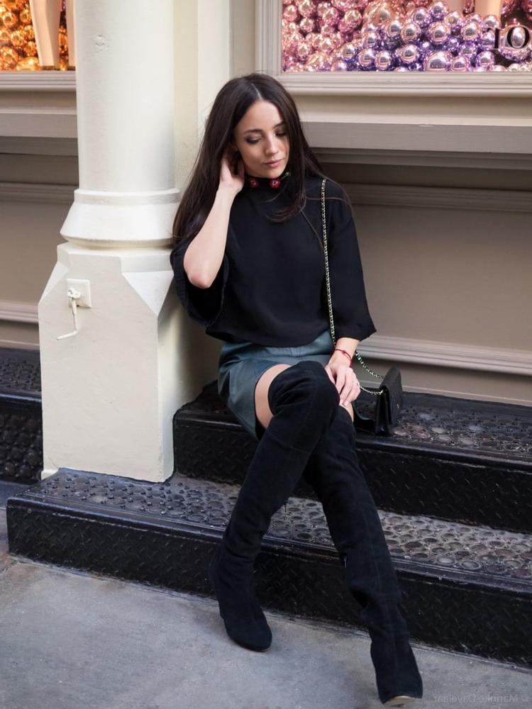 25P Women in Boots