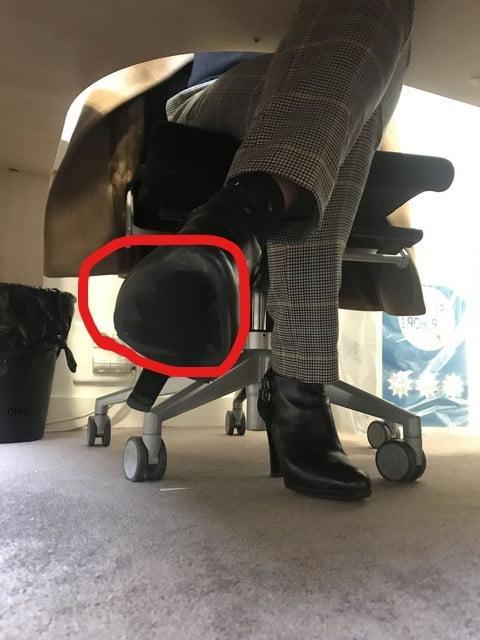 25P Women in Boots