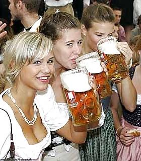 12P Boobs & Beer 