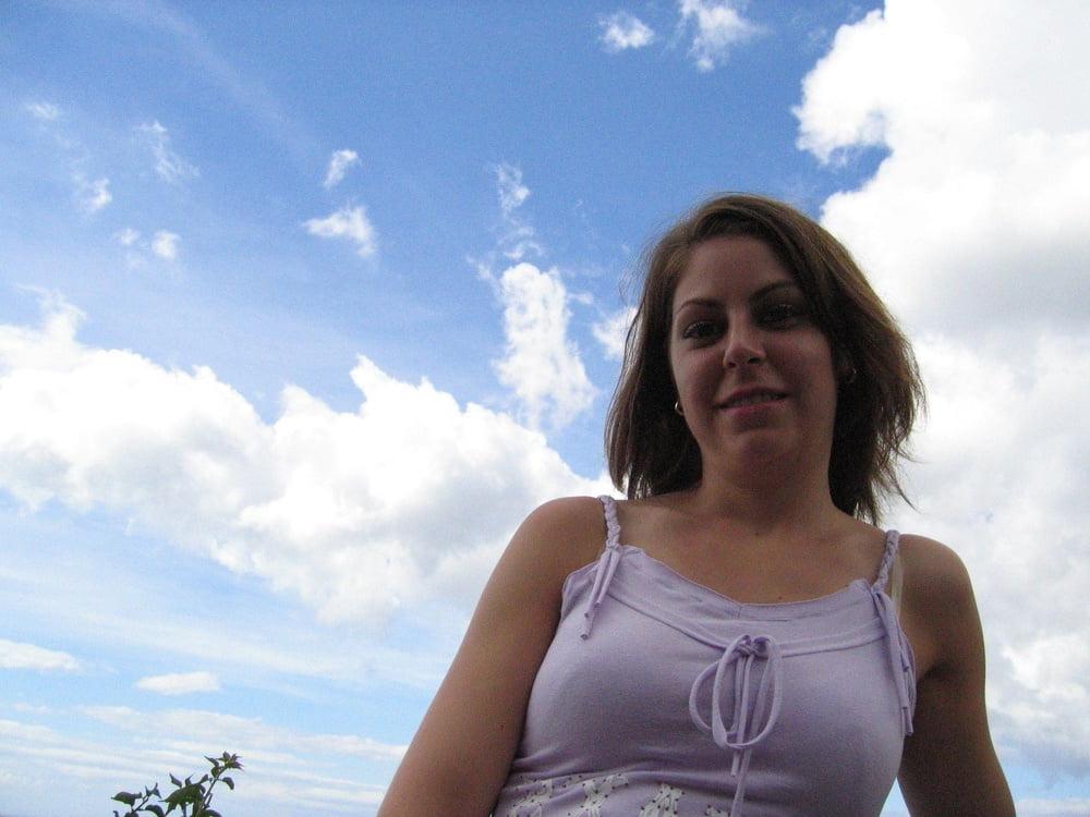 25P French wife on holiday
