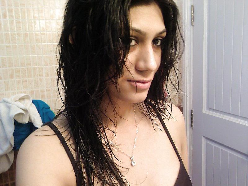 25P BEAUTIFUL INDIAN GIRL NRI