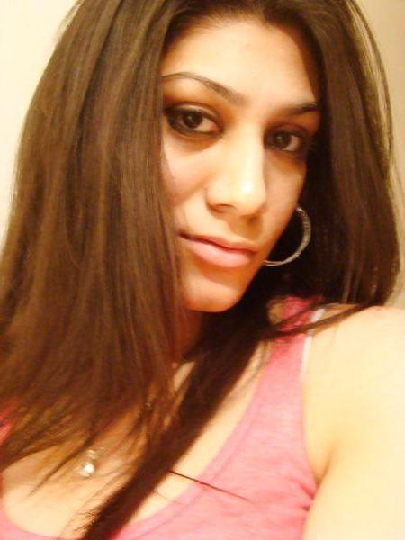 25P BEAUTIFUL INDIAN GIRL NRI