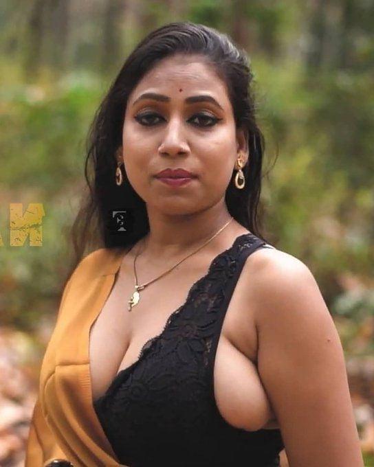 25P Indian saree and blouse 2