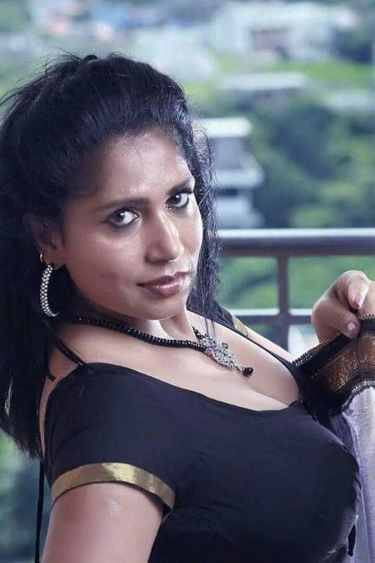 25P Indian saree and blouse 2