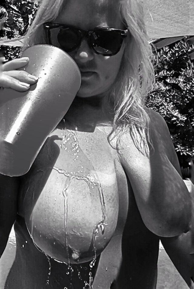 10P Chubby american mature