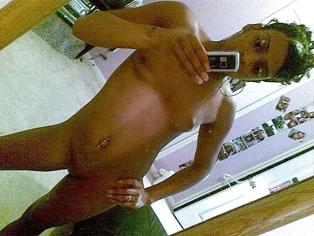 25P BLACK AMATEUR GIRLS - SELF PICS XV