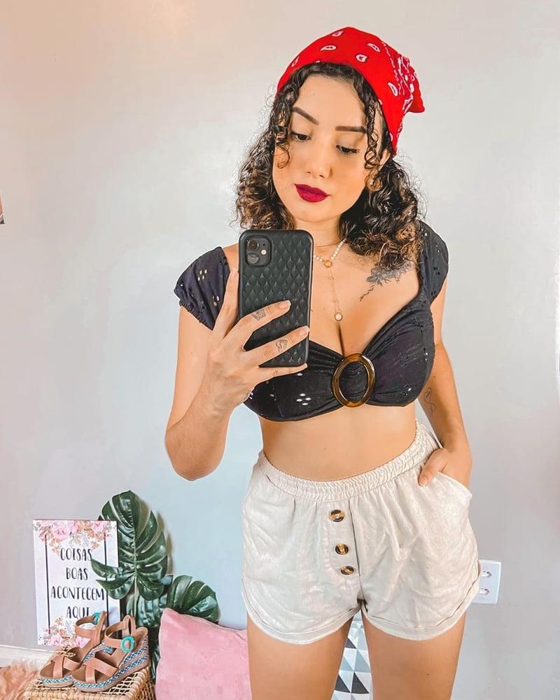 25P influencer top do insta