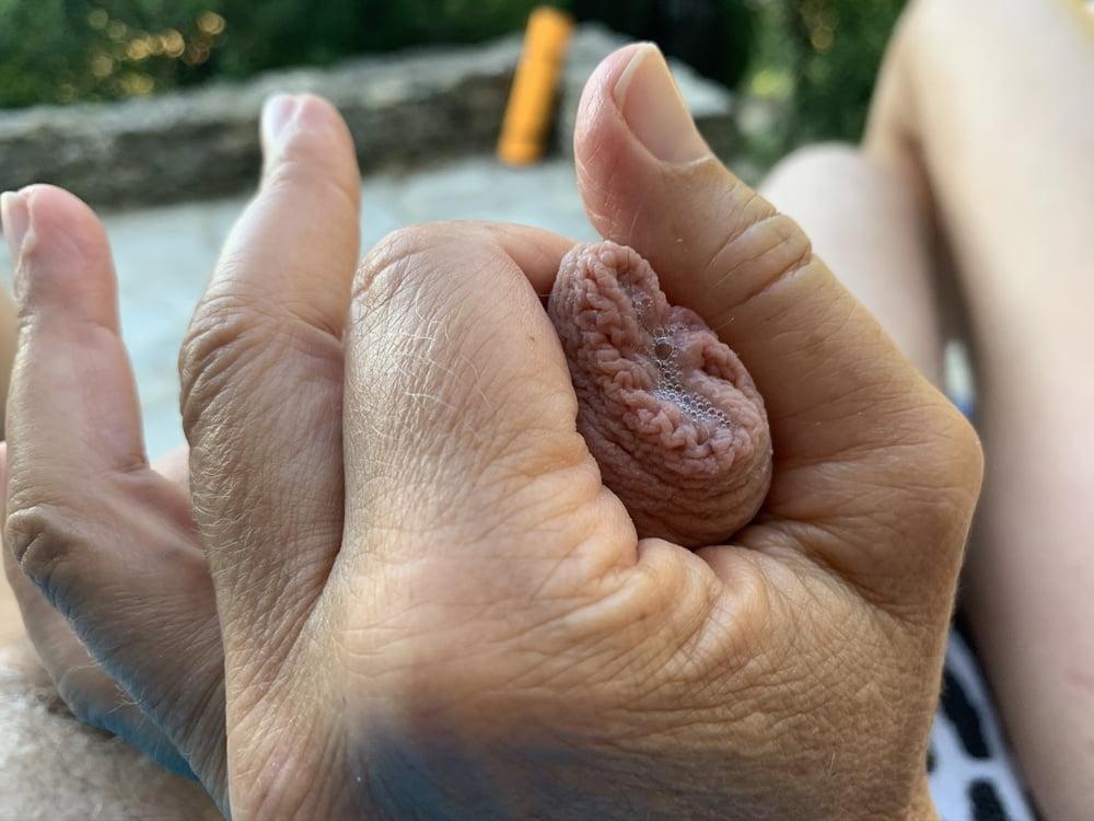22P Enjoy my wife on holiday