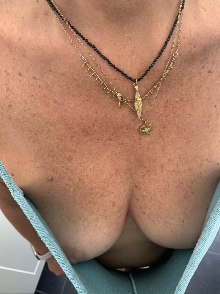 22P Enjoy my wife on holiday
