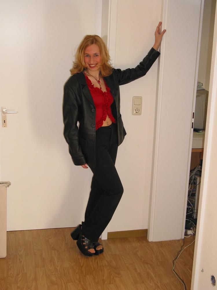 25P Amateur Hungarian blond angel