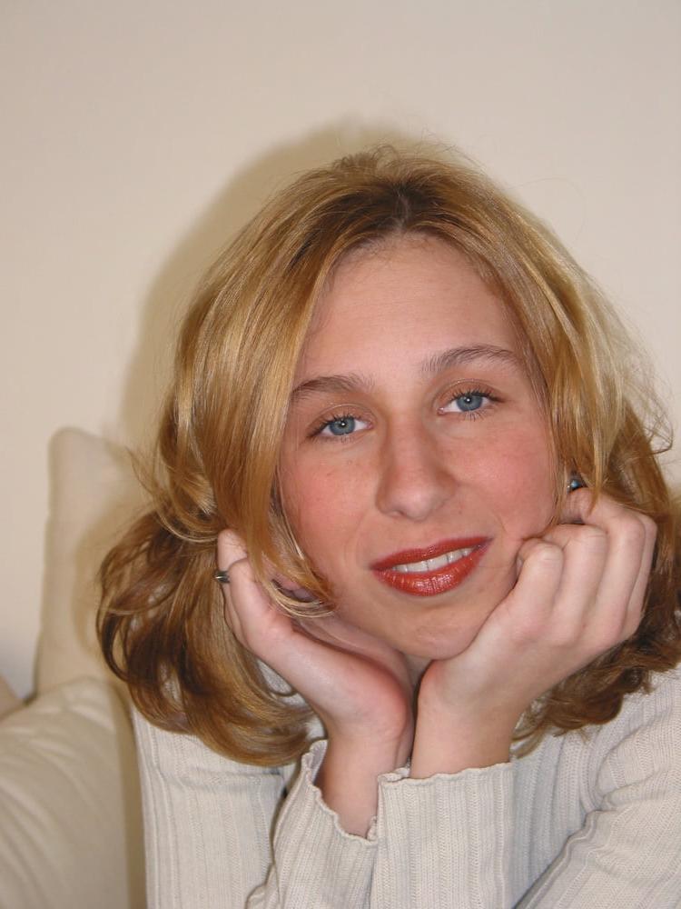 25P Amateur Hungarian blond angel