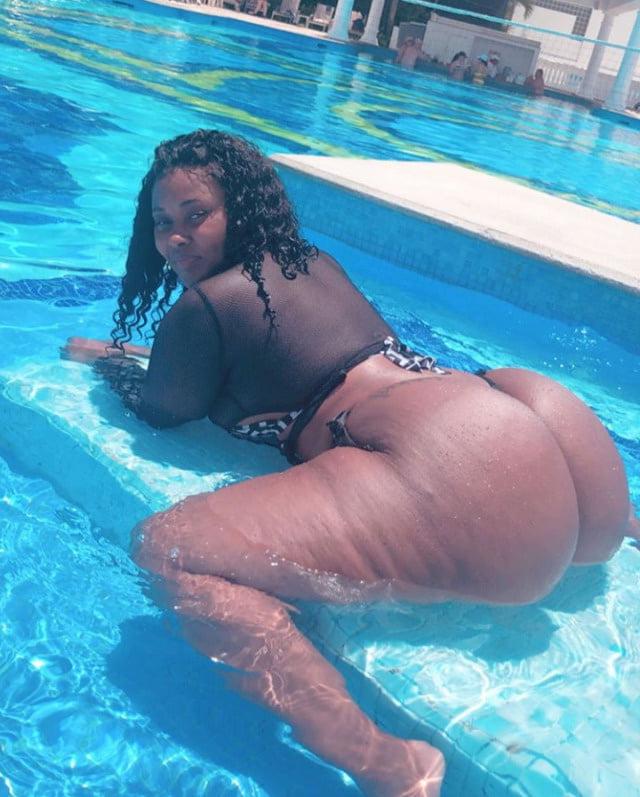 25P Big Ass 5
