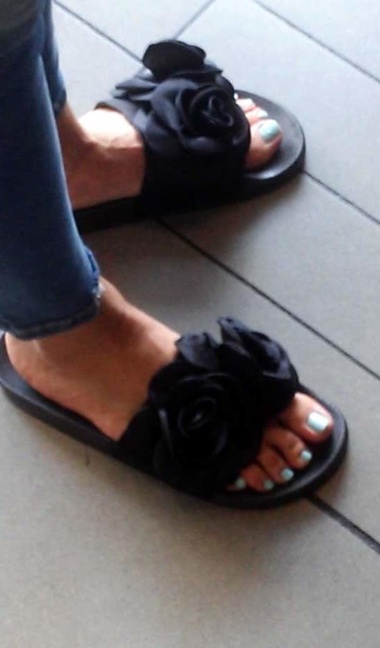 12P Big ass and feet