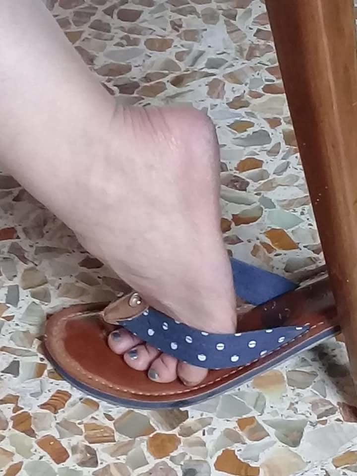 12P Big ass and feet