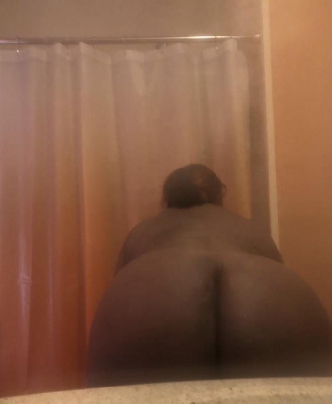 6P Slutty black bbw milf