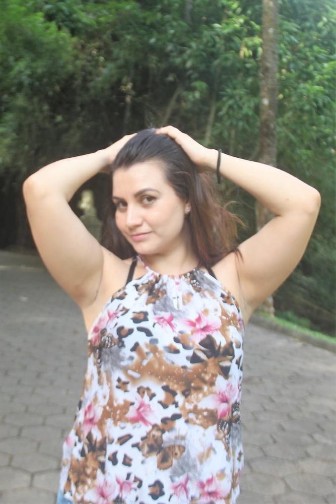 25P Arab wife 4