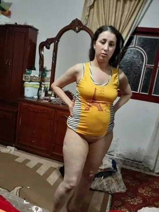 25P Egyption wife 25