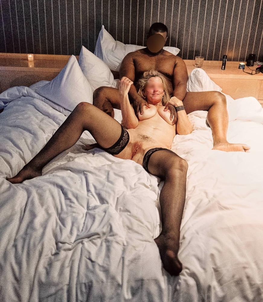 20P Wife VS BIG BLACK COCK - BlackedPL
