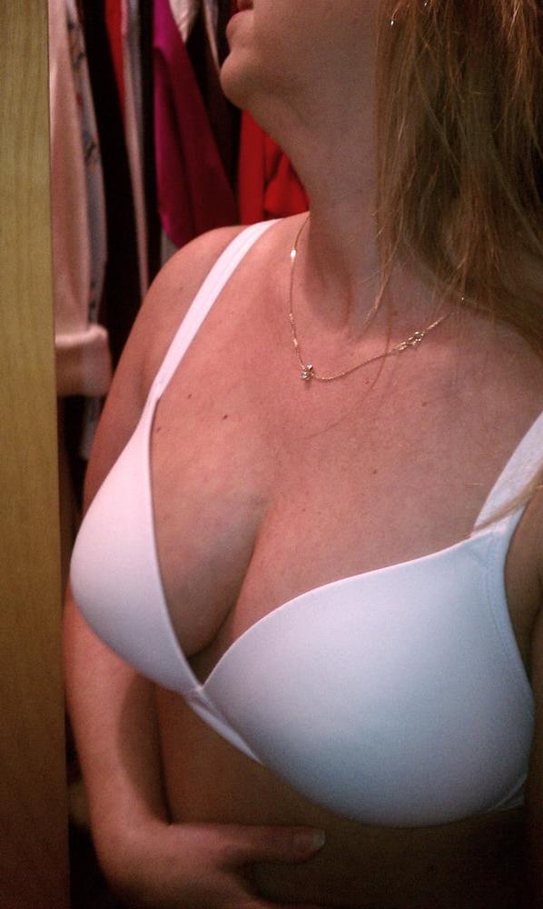 25P 7. Betsy, Illinois wife