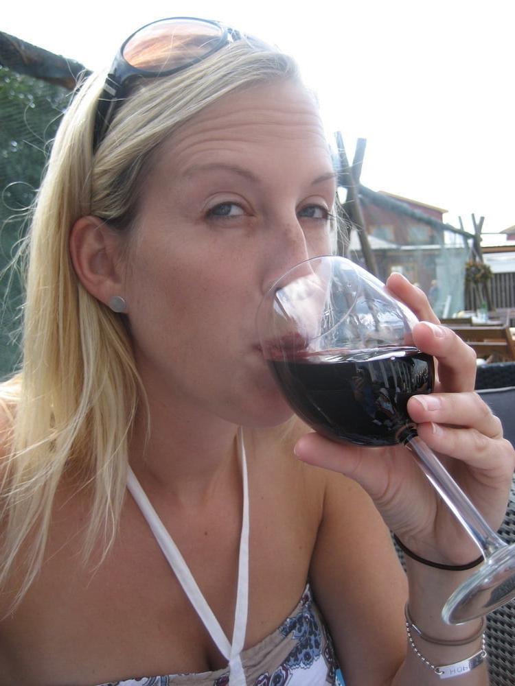 25P SDRUWS2 - SWEDISH PREGNANT BIG TITTED WIFE EXPOSED