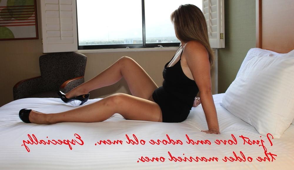 25P Your Married Pantyhose Slut