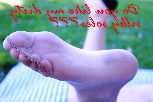 25P Your Married Pantyhose Slut