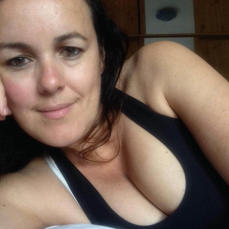 25P Slut Wife Miriam For Comment