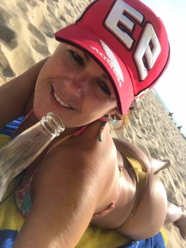 25P Slut Wife Miriam For Comment