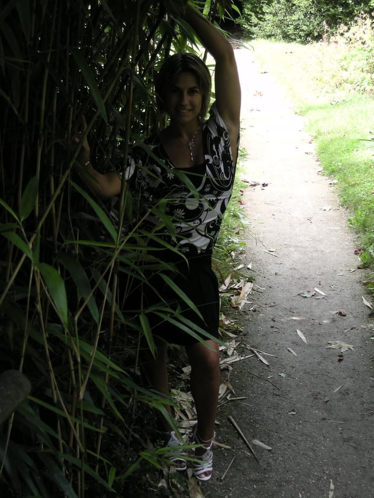 25P Young brunette hungarian MILF