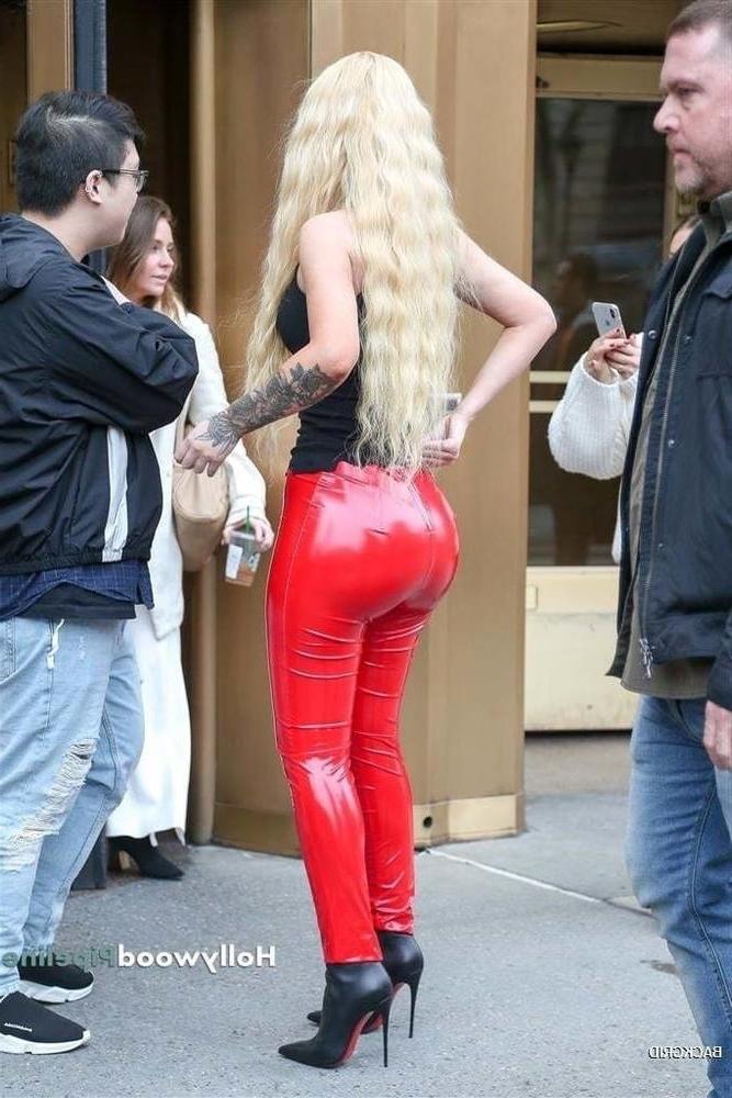 25P Female Celebrity Boots &amp; Leather - Iggy