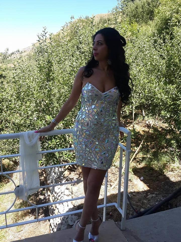 25P Arab wife 1