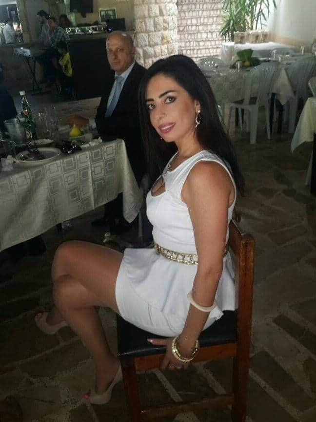 25P Arab wife 1