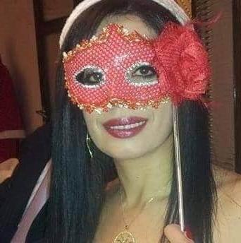 25P Arab wife 1