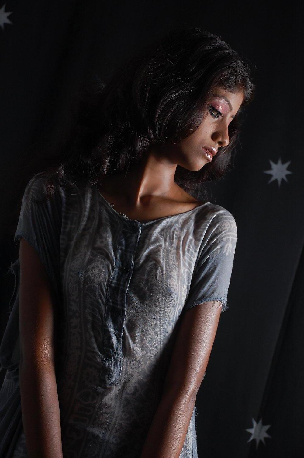 25P INDIAN GIRLS ARE SO SEXY IV