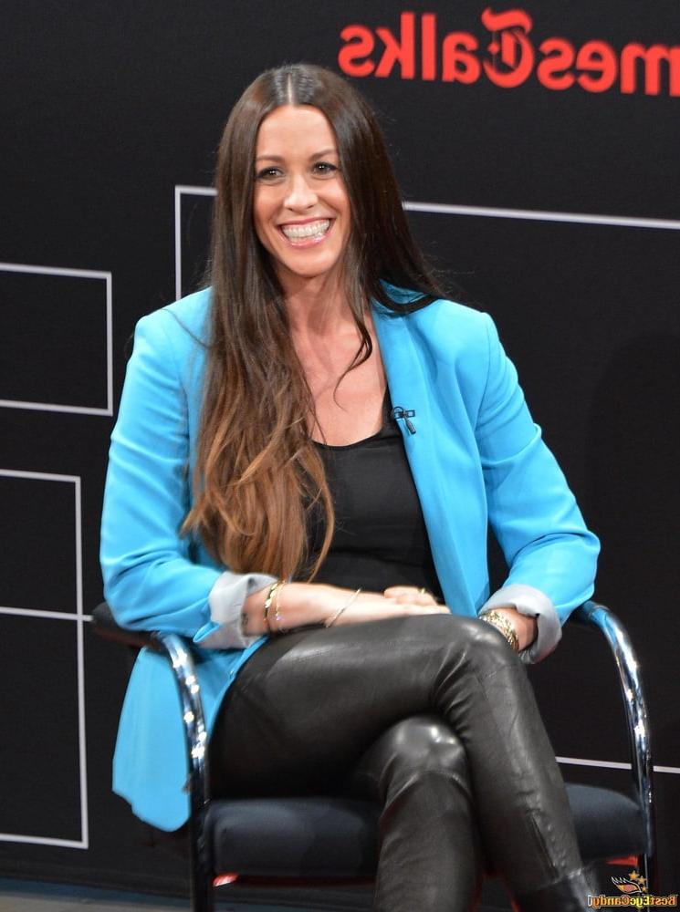 13P Female Celebrity Boots &amp; Leather - Alanis Morissette