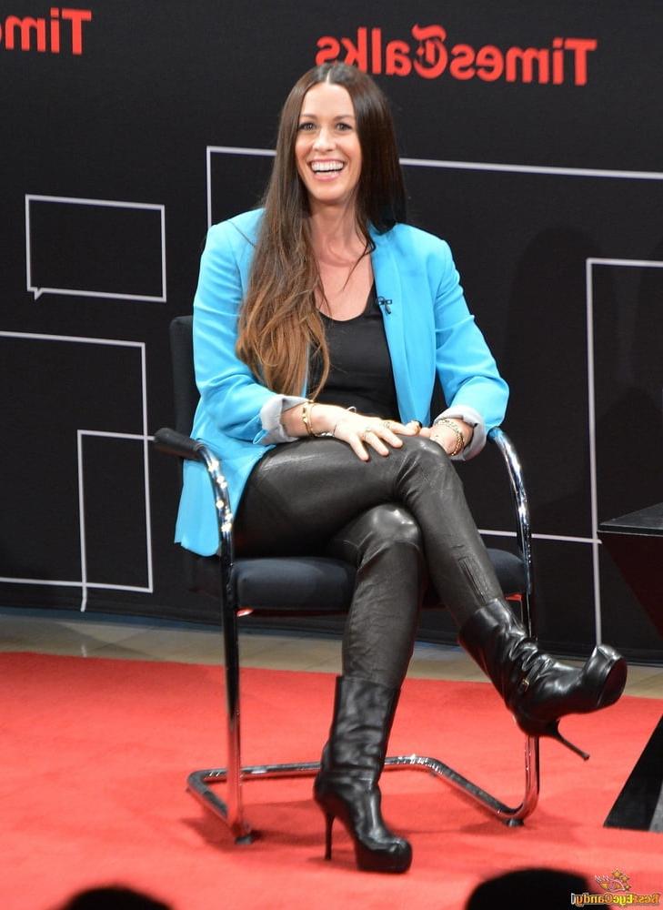13P Female Celebrity Boots &amp; Leather - Alanis Morissette