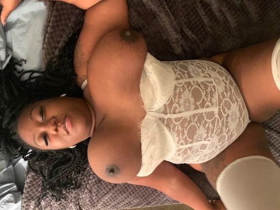 11P Thick Ebony Girlfriend
