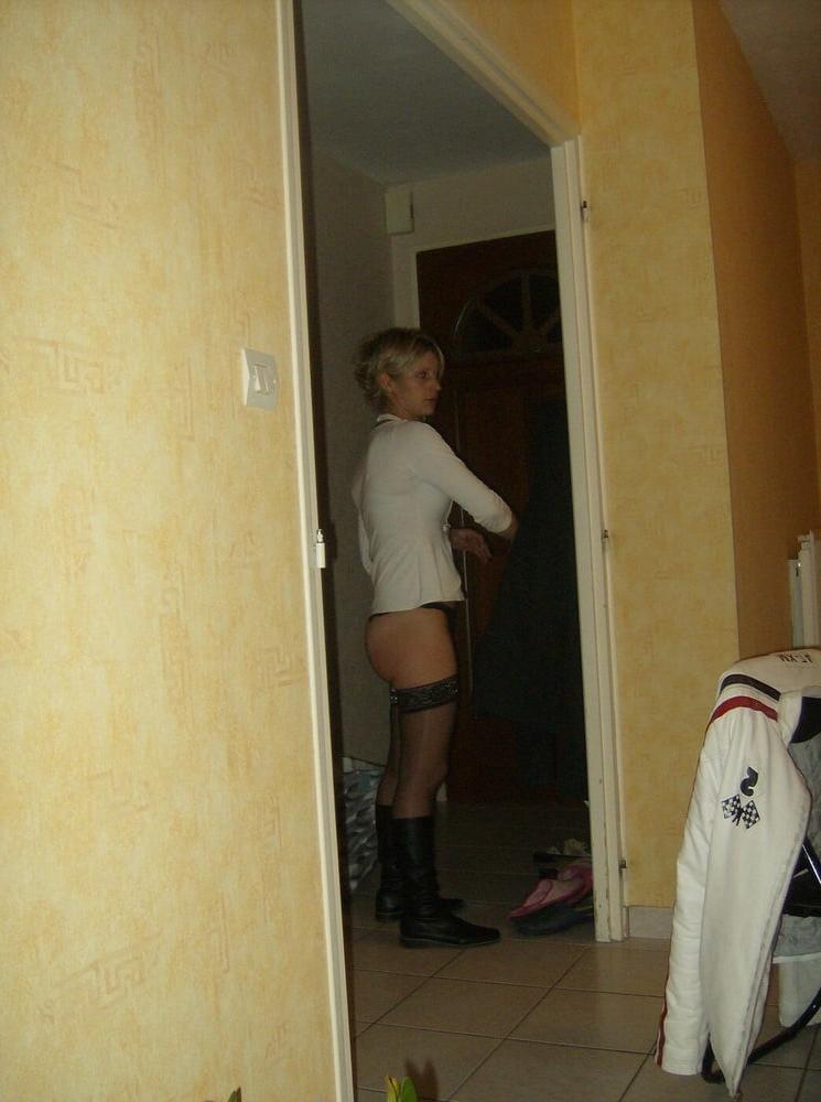 25P Horny Wife