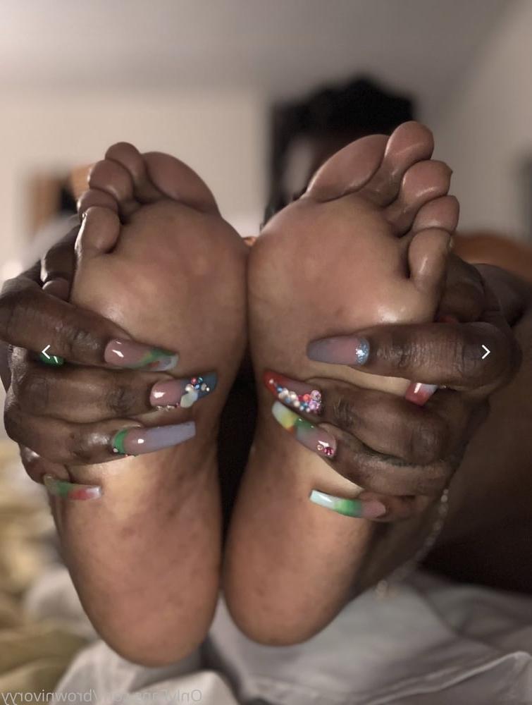 12P Bbw selling her self to you