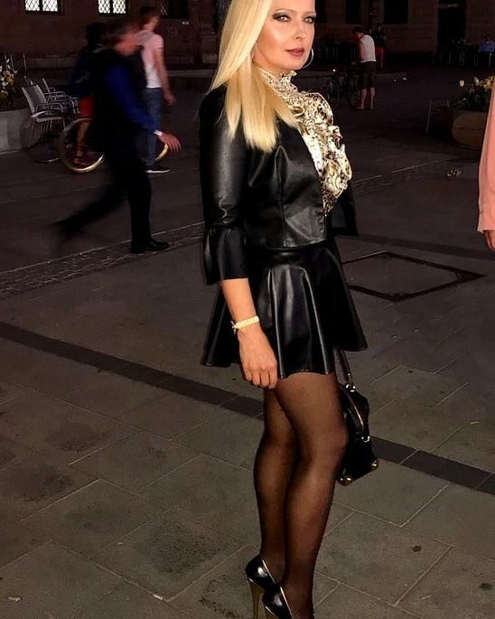25P Hot german anal slut in leather sexy outfits and high heels