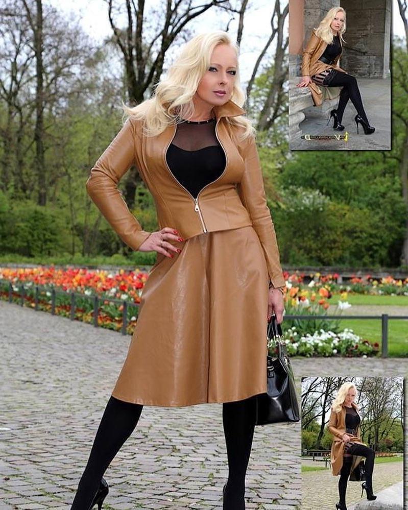 25P Hot german anal slut in leather sexy outfits and high heels