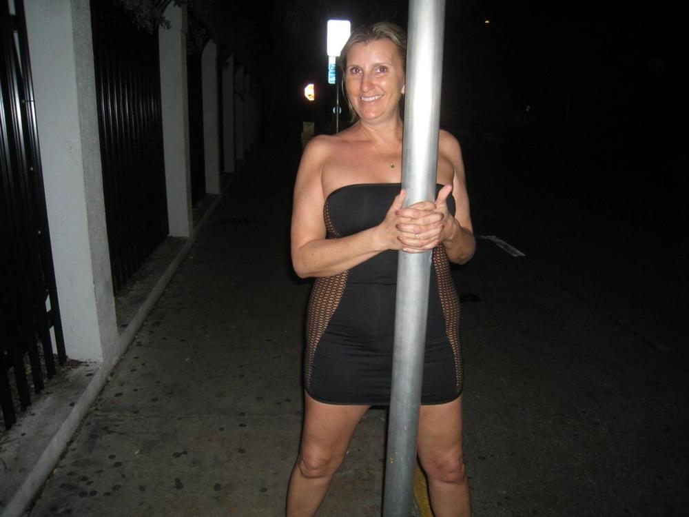 25P Alex American MILF