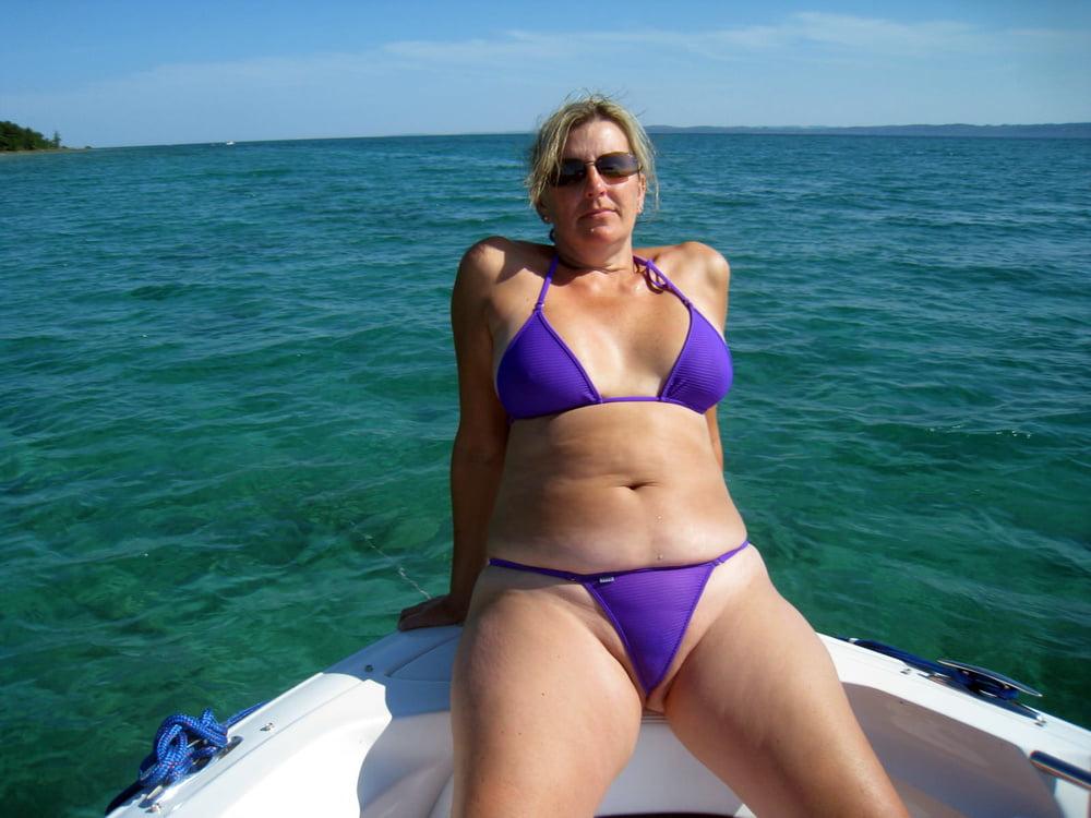 25P Alex American MILF