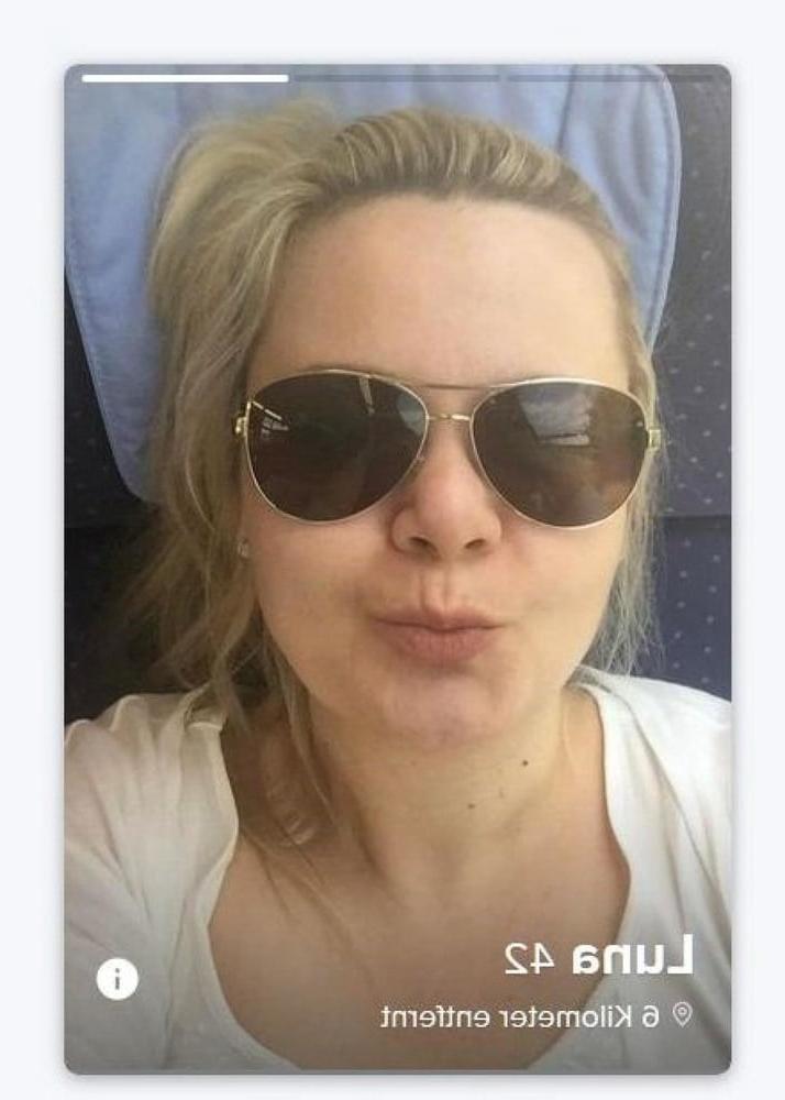 24P German Tinder Women